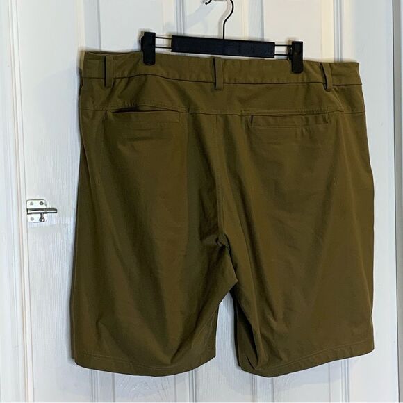 Lululemon The Works Short 11" Warpstreme
Artifact Size 40 - Picture 4 of 10